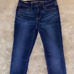 Size (6) (Jegging) American Eagle Jeans! (New).